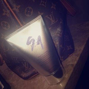 Monat Blow out Cream